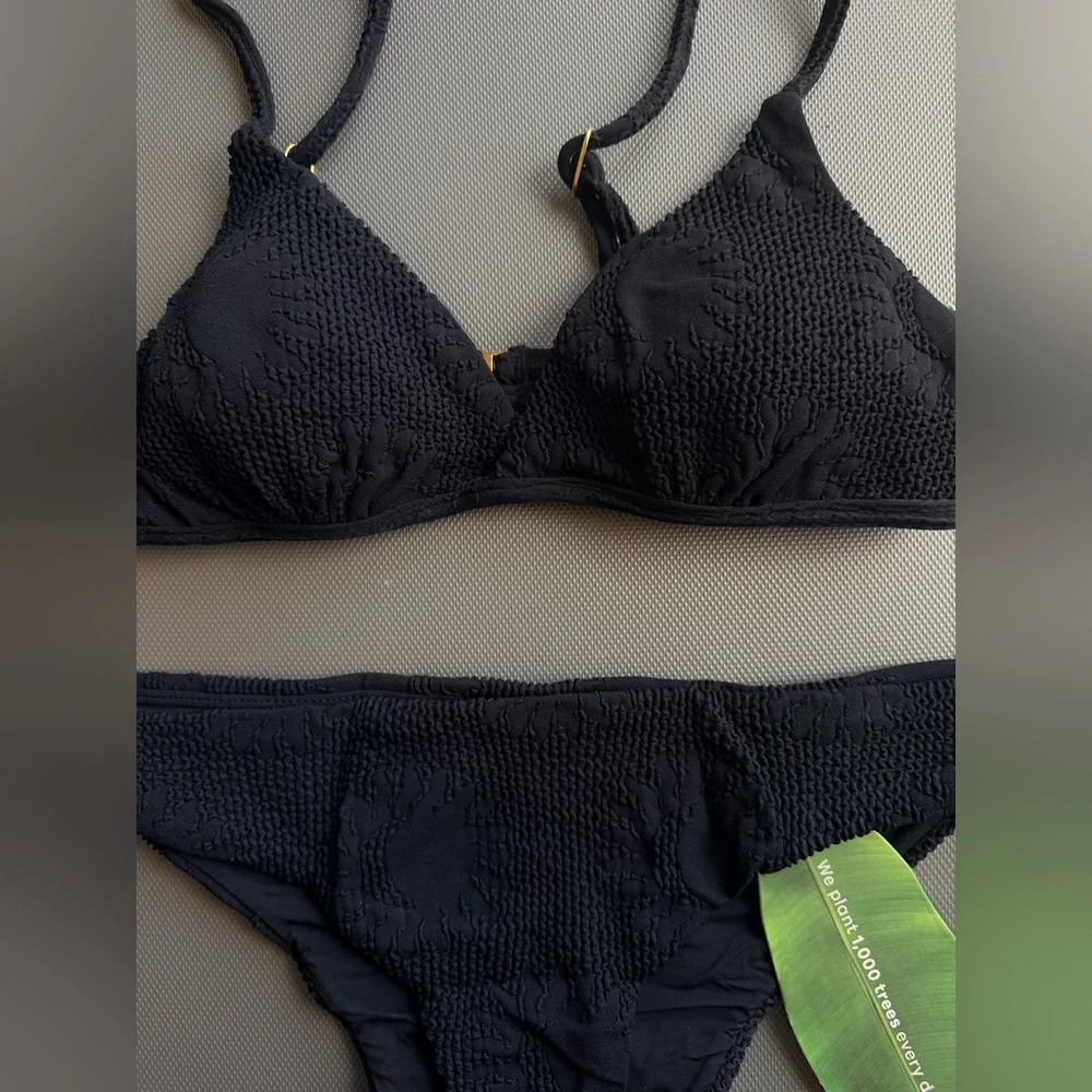 FARM RIO BLACK SUNNY BIKINI TOP AND BOTTOM SET